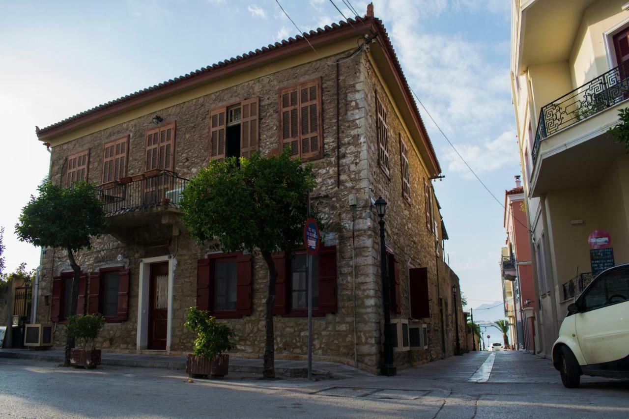Traditional House Of 1898 In The Heart Of Old Town Of Nafplio Exterior foto